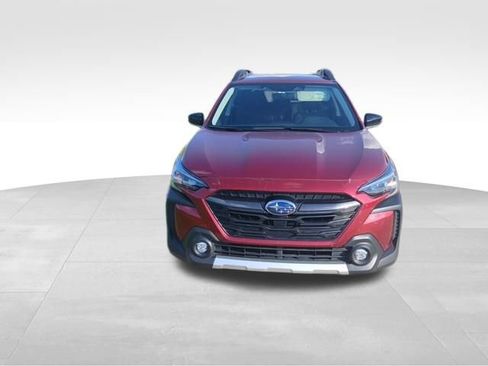 Used 2025 Subaru Outback Limited AWD/4WD image 7