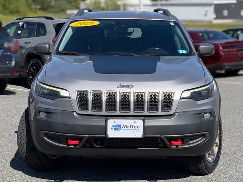 Used 2021 Jeep Cherokee Trailhawk w/ Trailer Tow Group AWD/4WD image 2