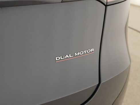 Used 2022 Tesla Model Y Performance AWD/4WD image 29