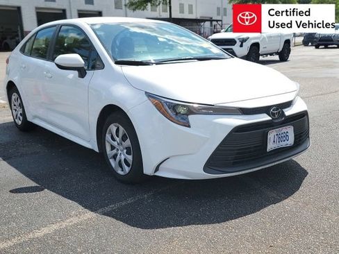 Used 2024 Toyota Corolla LE FWD image 1