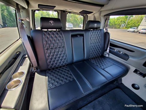 Used 2023 Chevrolet Express 2500 RWD image 11