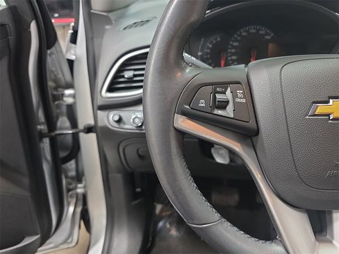 Certified 2020 Chevrolet Trax LT w/ LT Convenience Package image 16