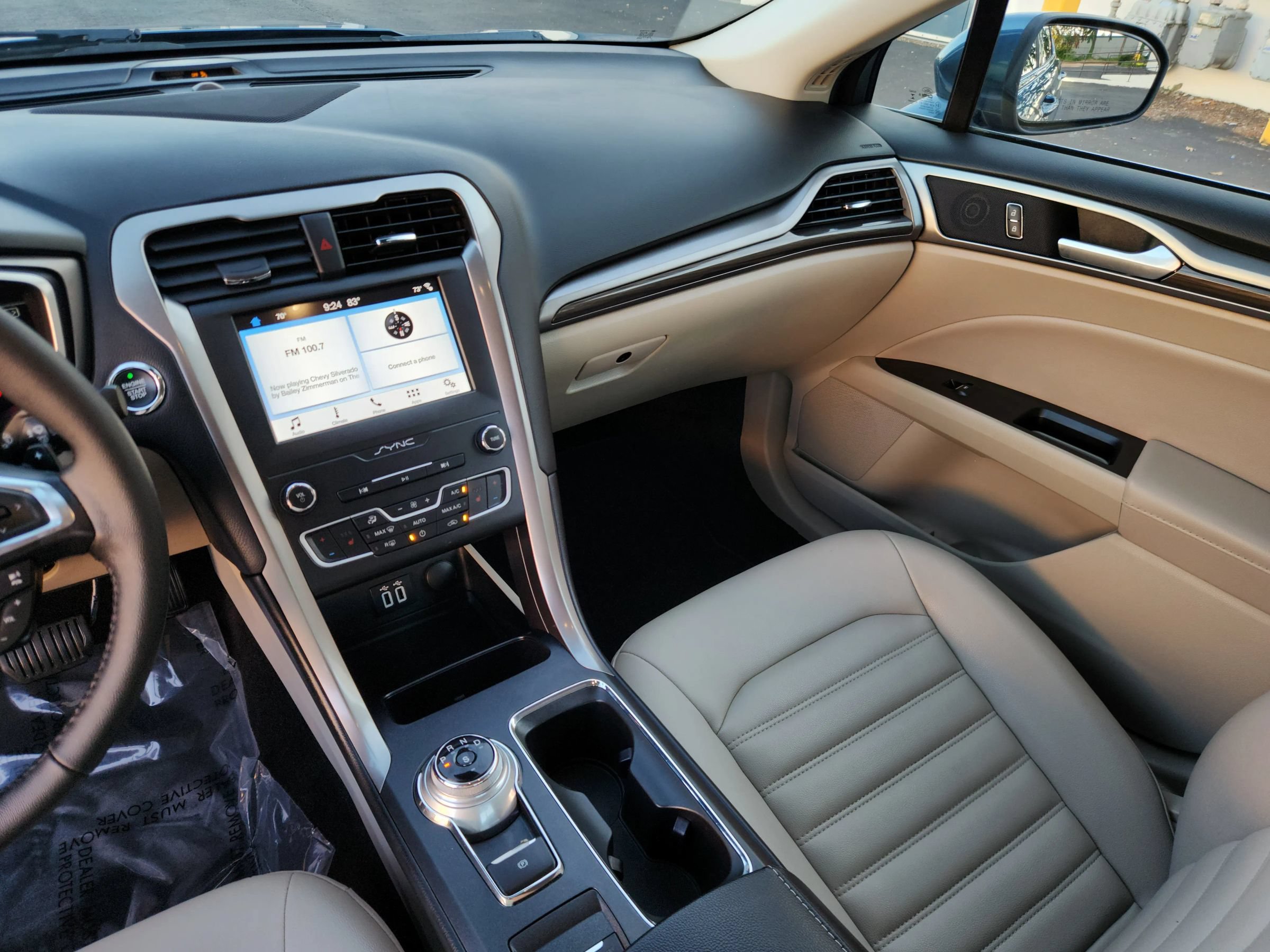 Used 2019 Ford Fusion SEL FWD image 11