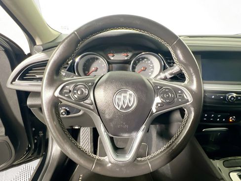 Used 2018 Buick Regal Preferred image 17