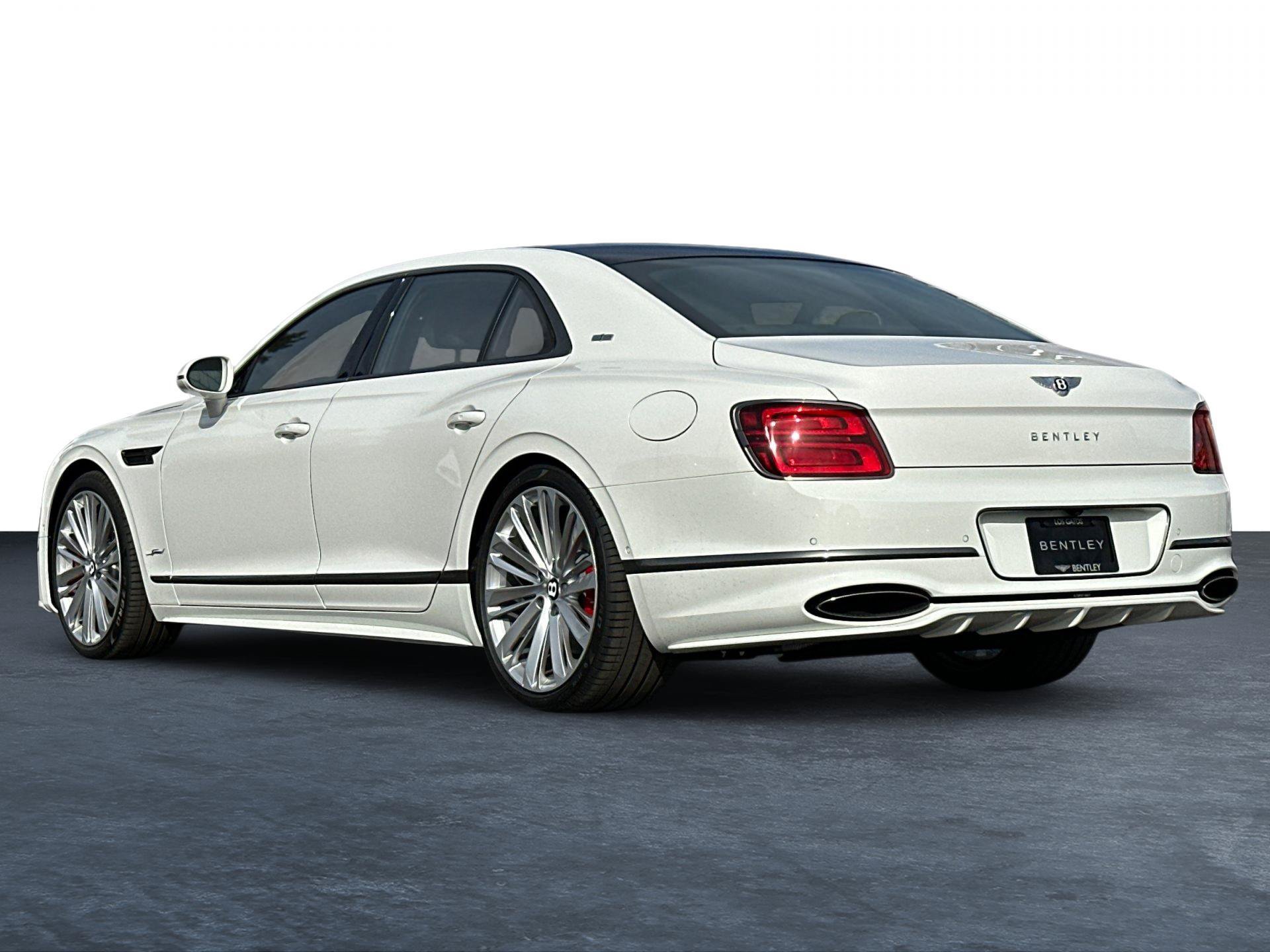 Used 2025 Bentley Flying Spur Plug-In Hybrid AWD/4WD image 3