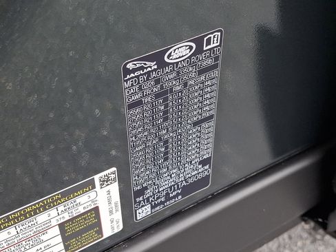 New 2026 Land Rover Range Rover SE image 21