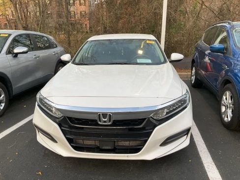 Used 2018 Honda Accord LX image 12