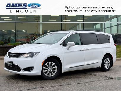 Used 2017 Chrysler Pacifica Touring-L