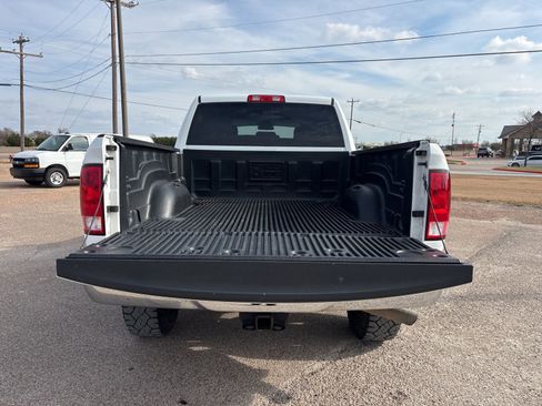 Used 2018 RAM 2500 Tradesman w/ Chrome Appearance Group image 29