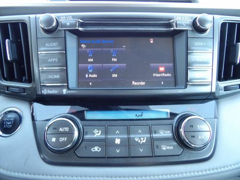 Used 2014 Toyota RAV4 Limited AWD/4WD image 15