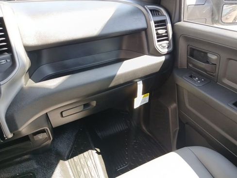 New 2026 RAM 3500 Tradesman AWD/4WD image 31