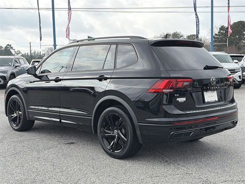 Used 2023 Volkswagen Tiguan SE R-Line image 23