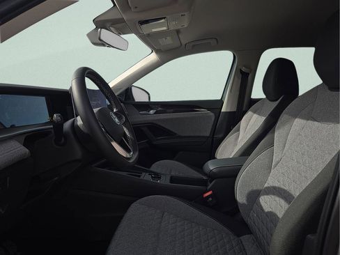 New 2026 Volkswagen Tiguan S FWD image 16