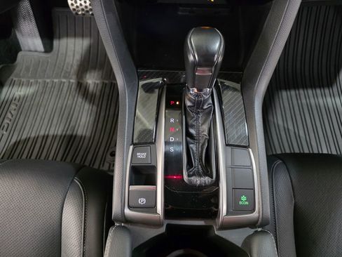 Used 2018 Honda Civic Sport Touring image 23