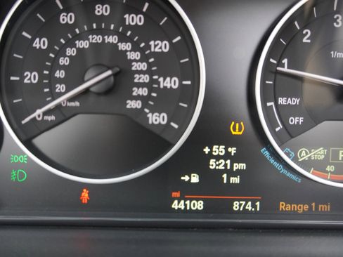 Used 2014 BMW 435i Convertible image 26