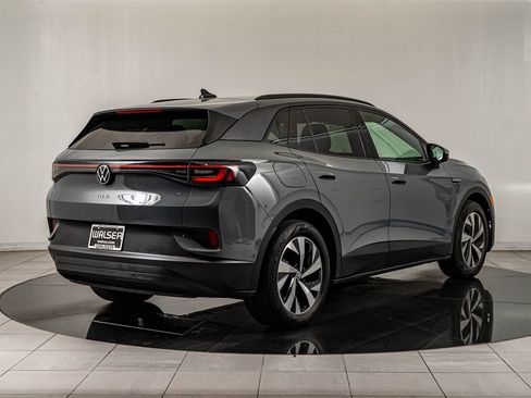 Used 2025 Volkswagen ID.4 Pro RWD image 5