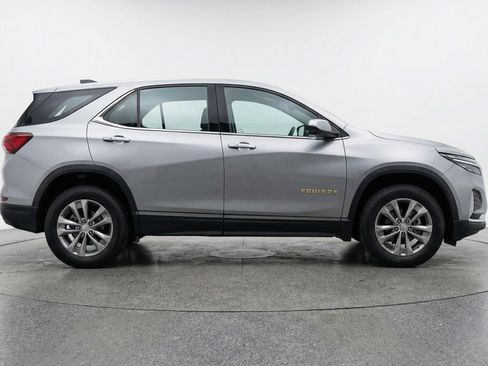 Used 2025 Chevrolet Equinox LT image 11