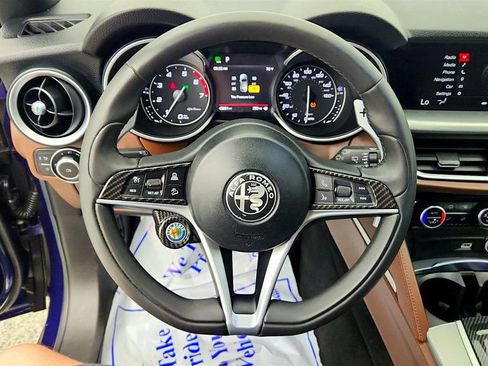 Used 2019 Alfa Romeo Stelvio Ti Sport w/ Quick Order Package 22S Sport AWD/4WD image 14