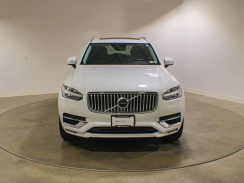 Used 2021 Volvo XC90 T6 Inscription w/ Climate Package AWD/4WD image 2