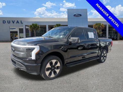 Used 2023 Ford F150 Lightning XLT image 8