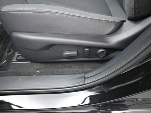 Used 2026 Subaru Crosstrek 2.0i Premium image 14