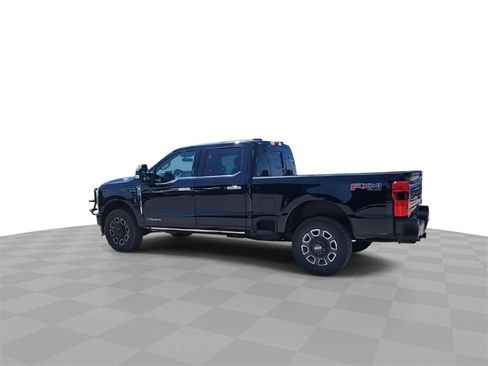 Used 2024 Ford F250 Platinum w/ FX4 Off-Road Package image 6