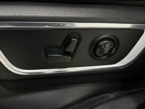 Used 2020 RAM 1500 Laramie image 17