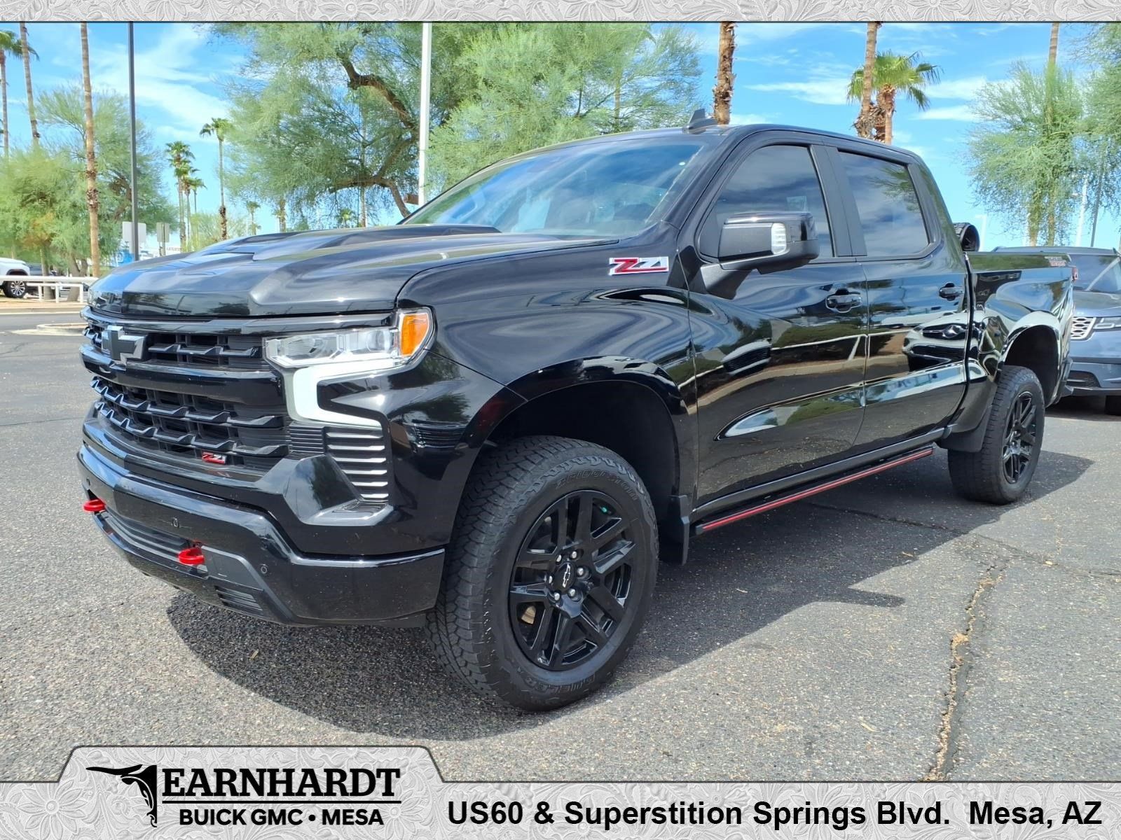 Used 2025 Chevrolet Silverado 1500 LT Trail Boss w/ LT Trail Boss Premium Package AWD/4WD image 1