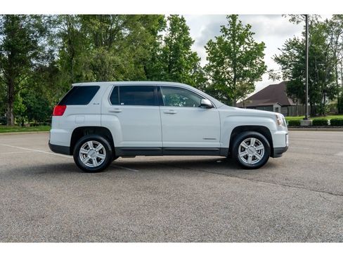 Used 2016 GMC Terrain SLE FWD image 4