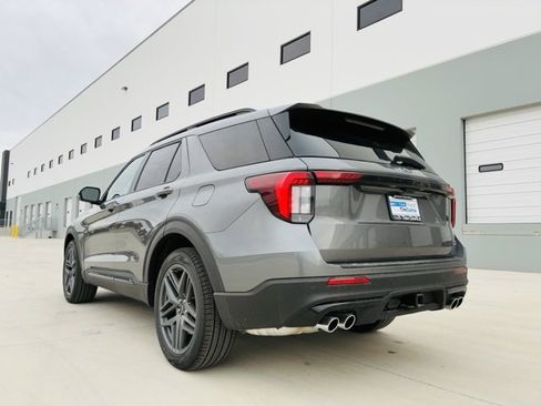 New 2025 Ford Explorer ST w/ Sun And Sound Package image 3