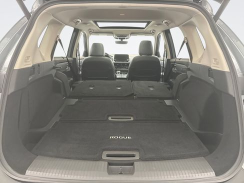 Used 2023 Nissan Rogue Platinum w/ Platinum Premium Package AWD/4WD image 25