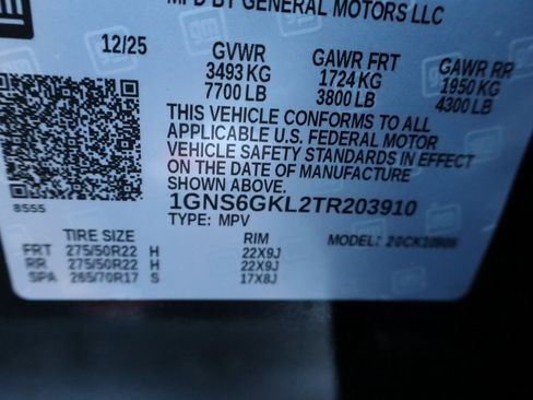 New 2026 Chevrolet Suburban High Country image 30