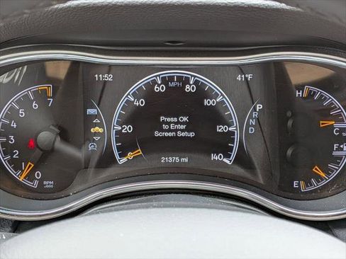 Certified 2020 Jeep Grand Cherokee Laredo AWD/4WD image 15