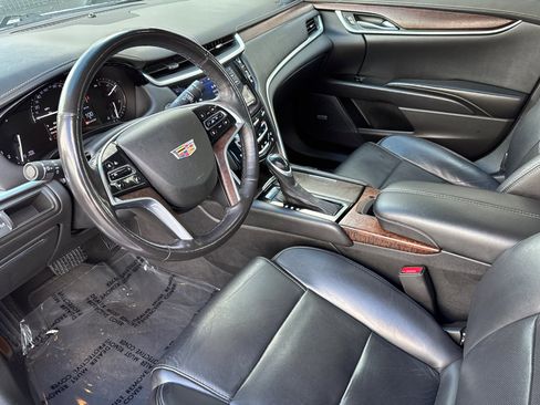 Used 2019 Cadillac XTS Luxury image 10