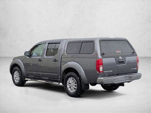 Used 2018 Nissan Frontier SV image 8
