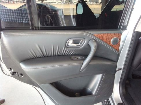 Used 2017 Nissan Armada Platinum image 28