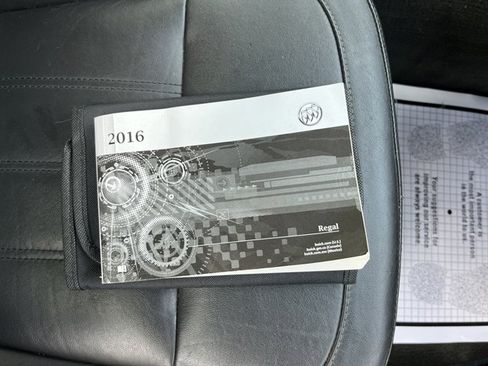 Used 2016 Buick Regal FWD image 39