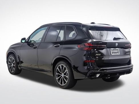 New 2026 BMW X5 xDrive40i w/ M Sport Package AWD/4WD image 3