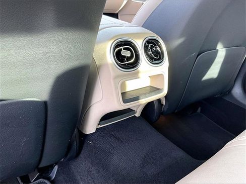 Used 2022 Mercedes-Benz C 300 4MATIC Sedan image 24