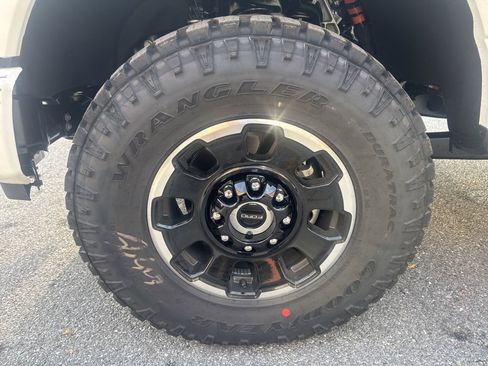 New 2026 Ford F250 Platinum w/ Tremor Off-Road Package image 10