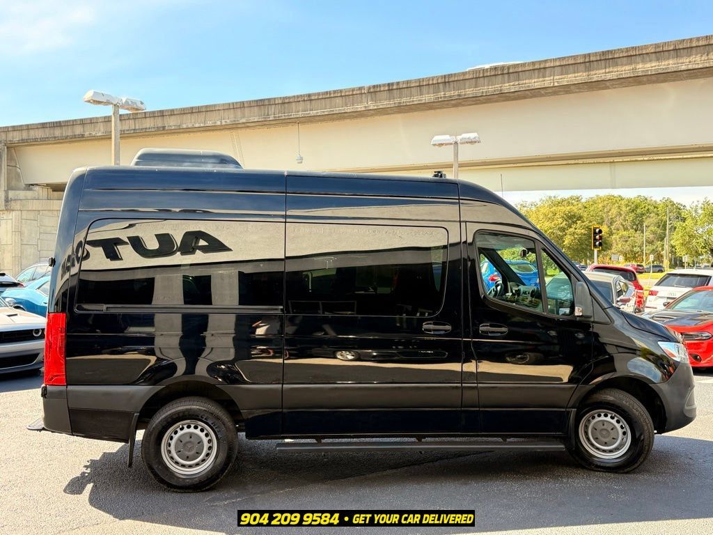 Used 2019 Mercedes-Benz Sprinter 2500 image 9