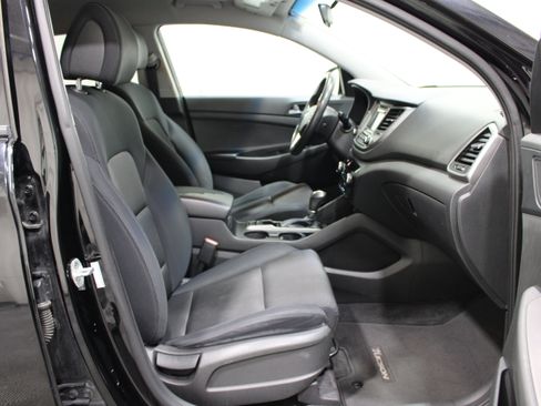 Used 2016 Hyundai Tucson Sport FWD image 23