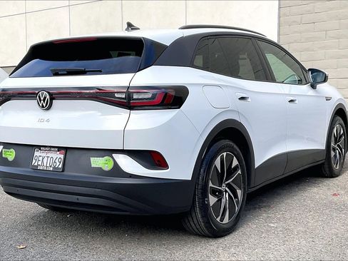 Certified 2022 Volkswagen ID.4 Pro image 12