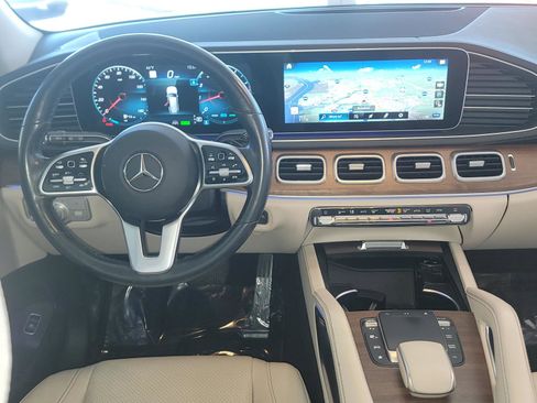 Used 2022 Mercedes-Benz GLS 450 4MATIC image 13