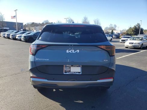 New 2026 Kia Sportage S image 4