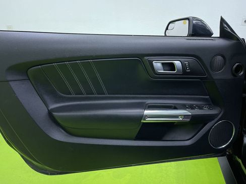Used 2019 Ford Mustang Premium image 15