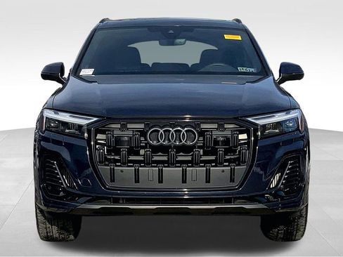 Certified 2025 Audi Q7 3.0T Premium Plus image 3