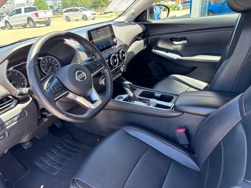 Used 2023 Nissan Sentra SR w/ SR Premium Package FWD image 10