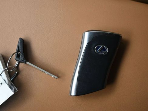 Used 2019 Lexus ES 300h w/ Premium Package FWD image 19