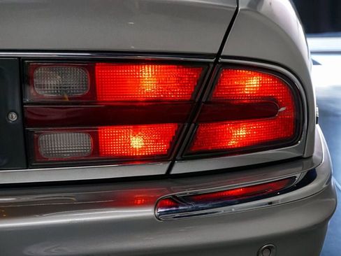 Used 2004 Buick Park Avenue Ultra FWD image 78